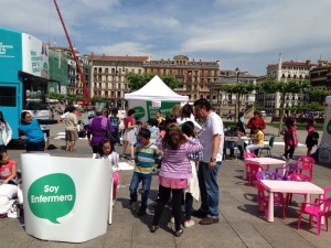 Cientos de ciudadanos nos han visitado ya en #xtusalud #Pamplona