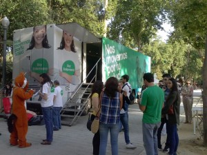 Llegada de la feria al parque de maria luisa en sevilla