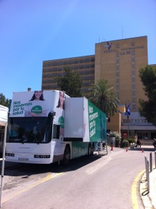 el autobus junto al hospital la fe de #valencia